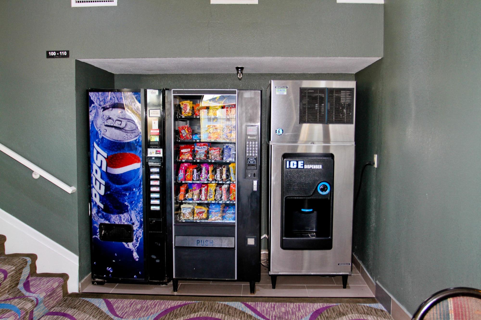 ซูเปอร์ 8 บาย วินด์แฮม แคนซัสซิตี้ แคนซัส Hotel ภายนอก รูปภาพ