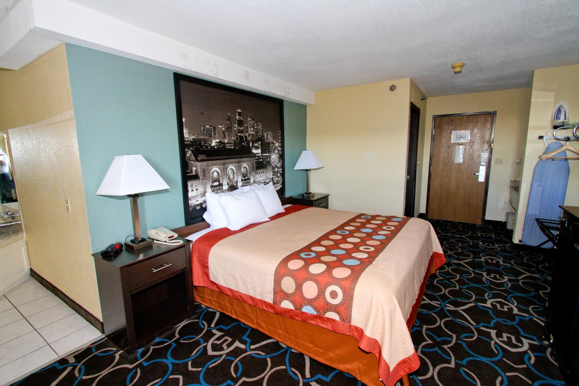 ซูเปอร์ 8 บาย วินด์แฮม แคนซัสซิตี้ แคนซัส Hotel ภายนอก รูปภาพ