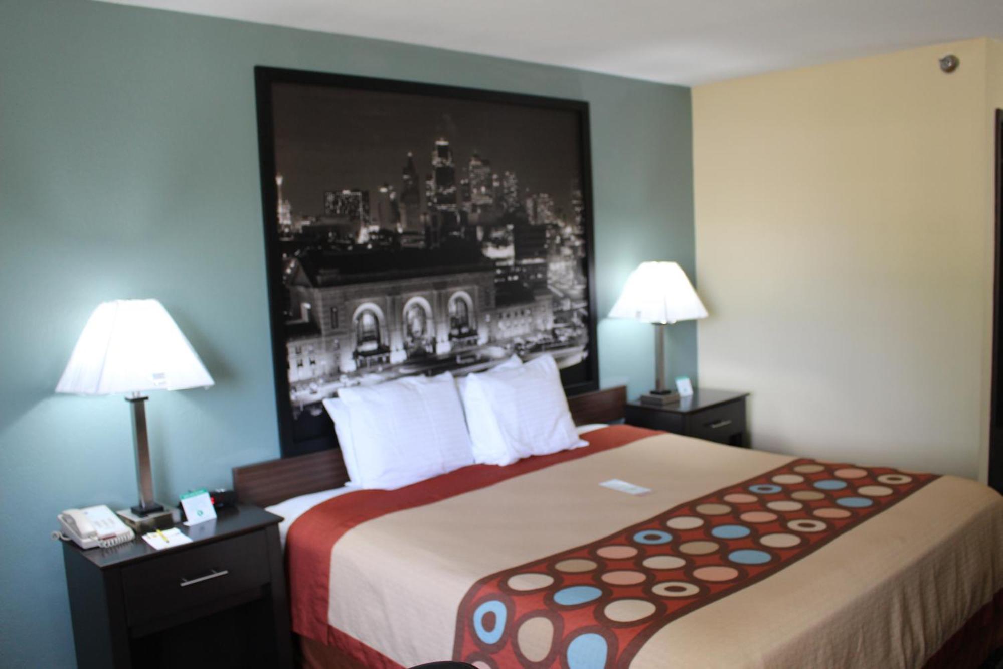 ซูเปอร์ 8 บาย วินด์แฮม แคนซัสซิตี้ แคนซัส Hotel ห้อง รูปภาพ